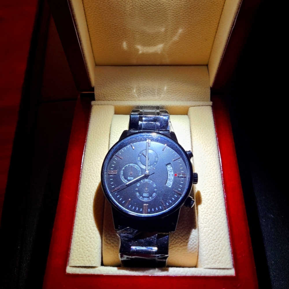 Mens watch